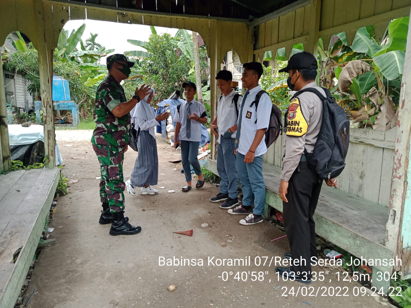 Melalui Komsos Babinsa Koramil 07/Reteh Ajak Pemuda Jauhi Penyalahgunaan Narkoba