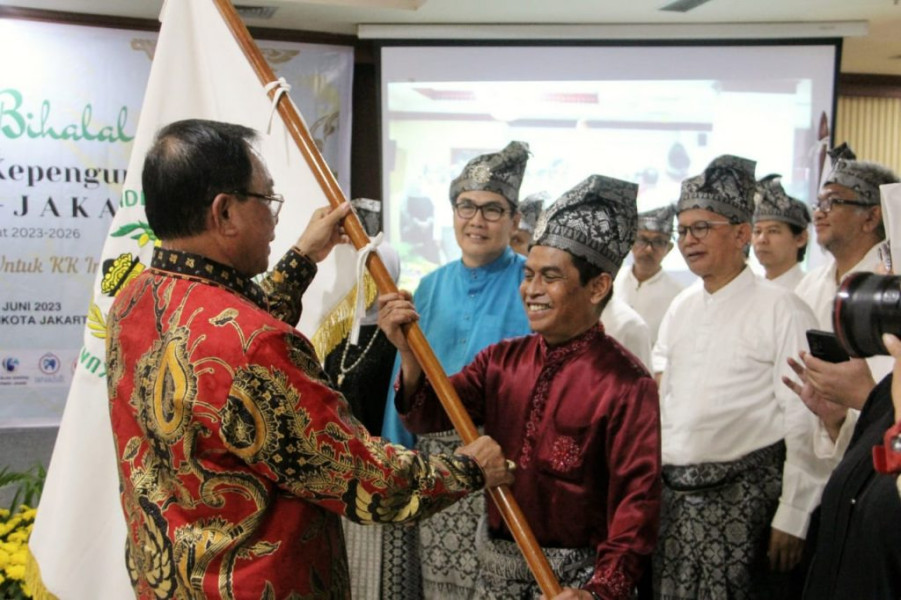 Bupati H.M Wardan Kukuhkan Pengurus KKIH Jakarta Periode 2023 – 2026