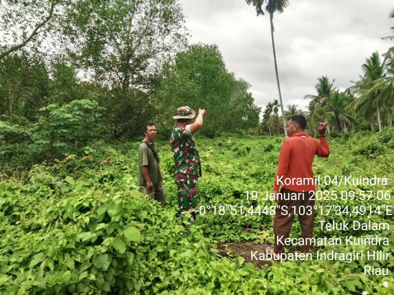 Serda Erwin Savitri Babinsa Koramil 04/Kuindra: Jaga Keamanan dan Lingkungan