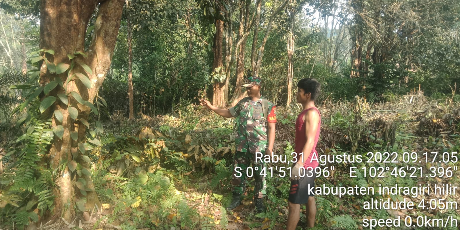 Babinsa Koramil 09/Kemuning Terus Lakukan Pencegahan Karhutla