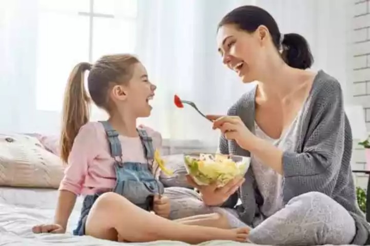 Pentingnya Konsumsi Buah Kaya Mikronutrien di Masa Pandemi