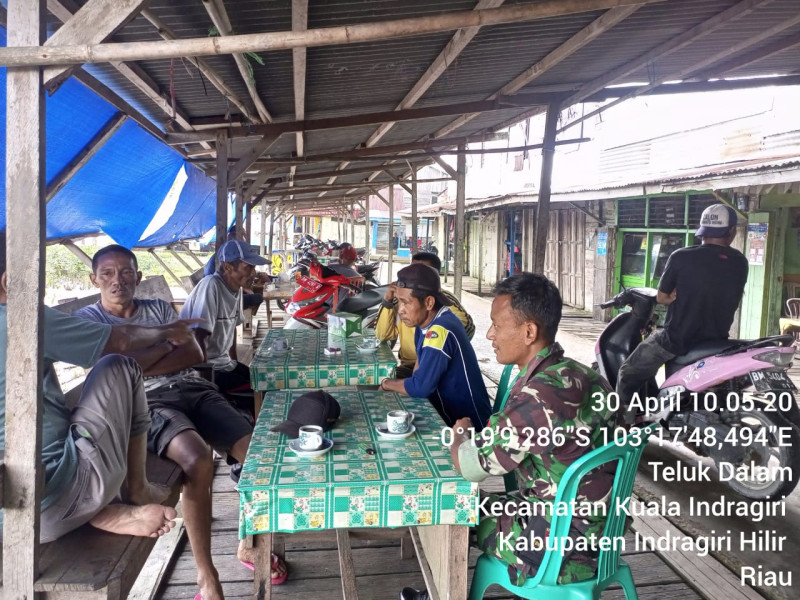 Babinsa Koramil 04/Kuindra Berikan Ilmu Tentang Norma Pancasila Oleh Babinsa Koramil 04/Kuindra