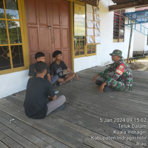 Babinsa Koramil 04/Kuindra Ciptakan Kerukunan Dal Bermasyarakat