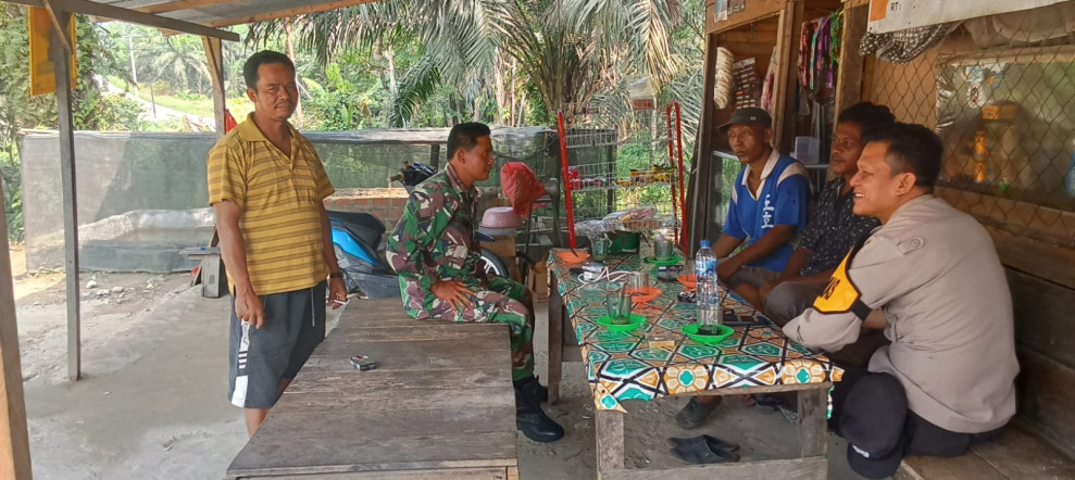 Jalin Kedekatan Bersama Babinsa Koramil 09/Kmg Untuk Wujudkan Kebersamaan