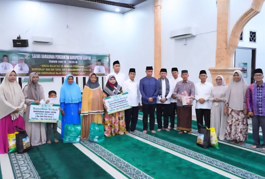 Bupati Kampar Resmi Lepas Tim Safari Ramadhan