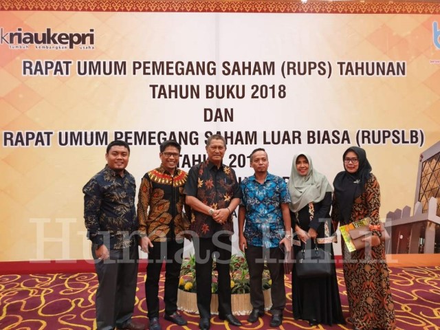 Wakil Bupati Inhil H.Syamsuddin Uti (SU) Ikuti RUPS Tahunan PT.Bank Riau Kepri di Pekanbaru.
