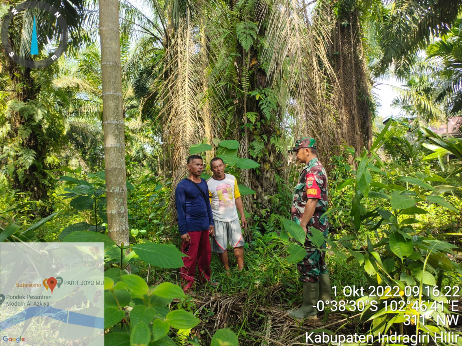 Babinsa Koramil 09/Kemuning Sosialisasi dan Patroli Bekas Karlahut