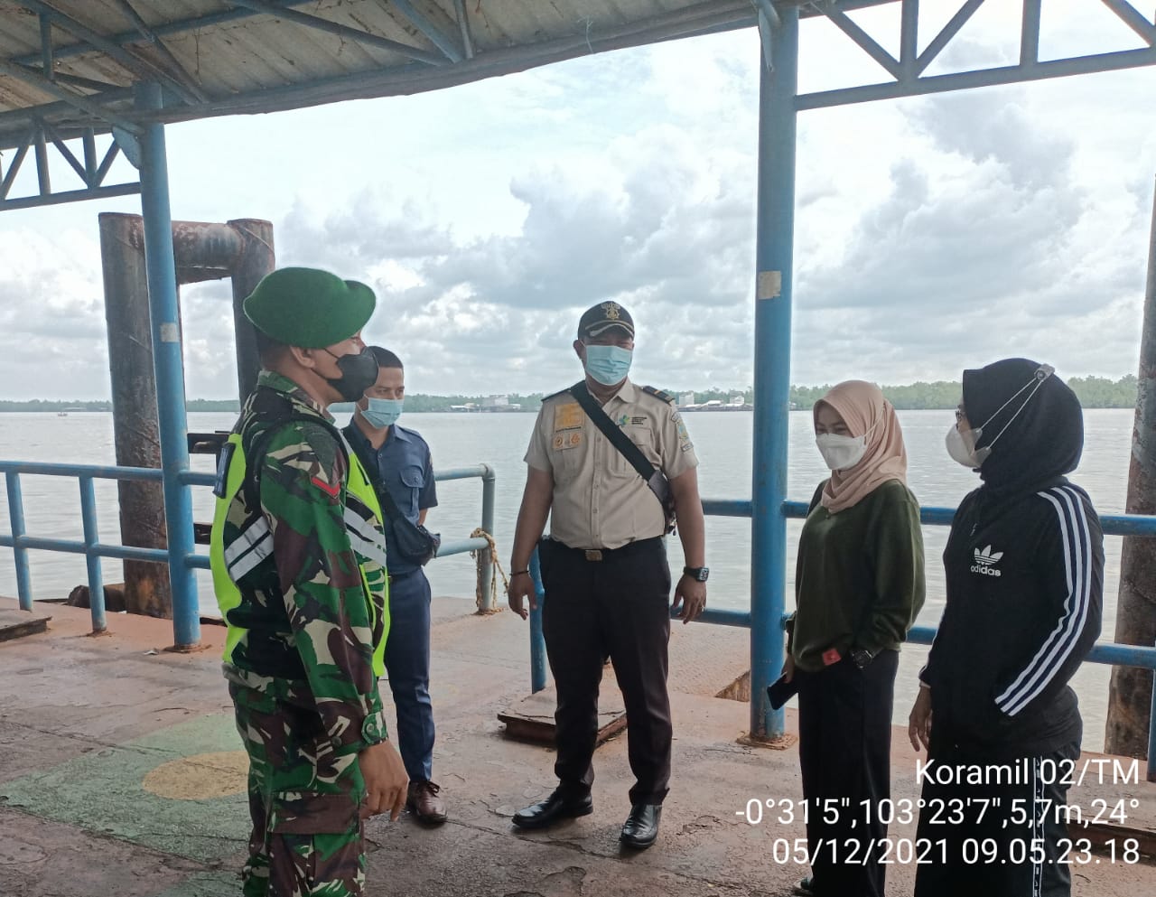 Ingin Terbebas dari Pandemi, Koramil 02/Tanah Merah Rutin Lakukan Patroli