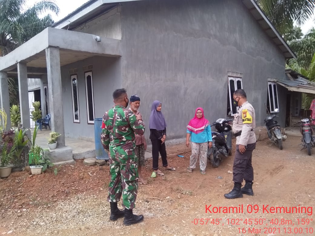 Kompak, Bhabinsa dan Bhabinkamtibmas Rutin Lakukan Patroli Karhutla di Selensen