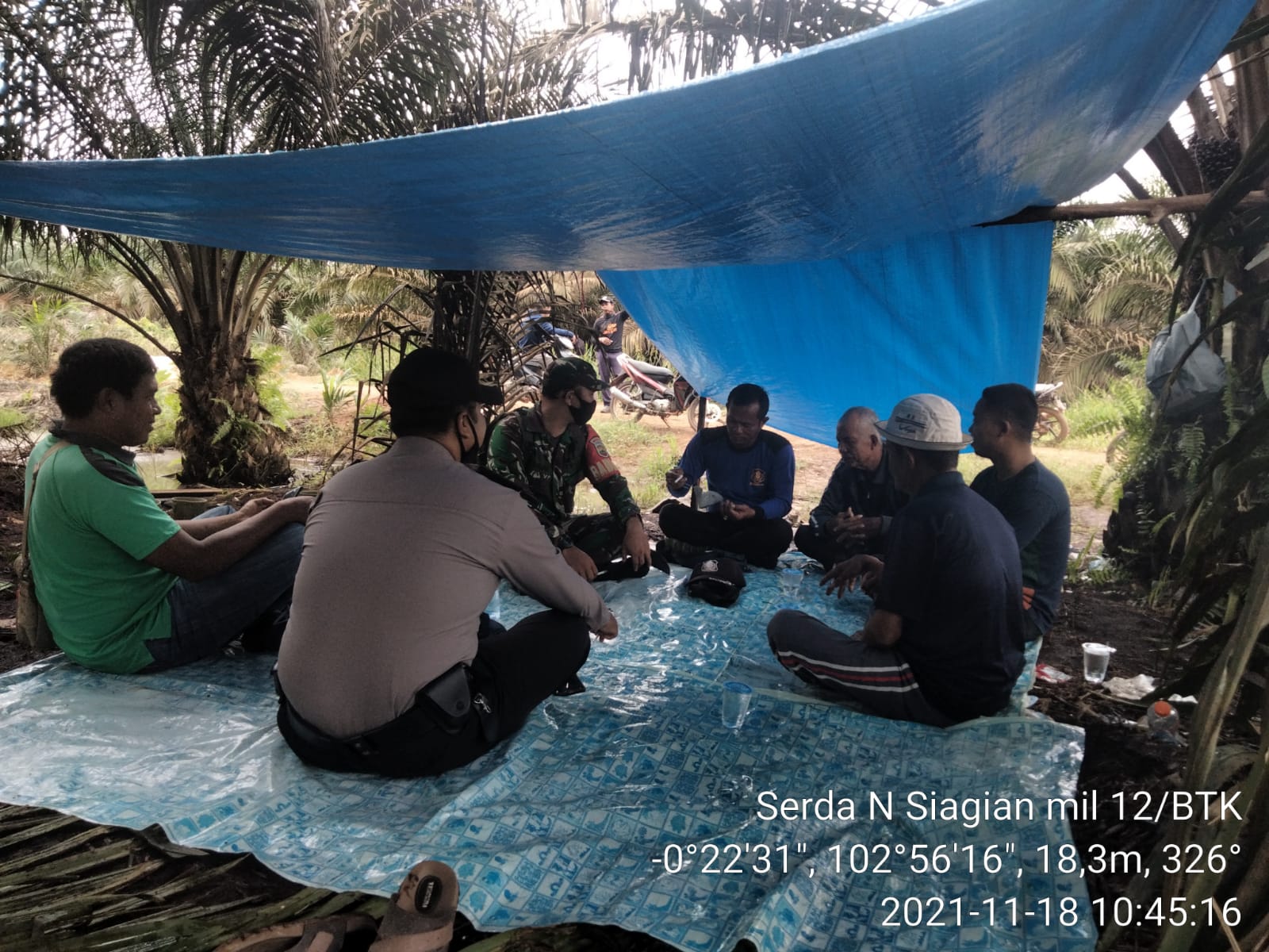 Babinsa Koramil 12/Batang Tuaka Sosialisasi Larangan Membuka Hutan Sembarangan