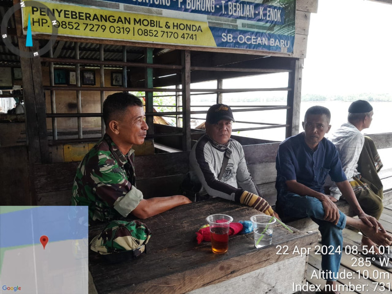 Dengan Komsos, Babinsa Pelda Nofiandi Jaga Kekompakan Antar Sesama