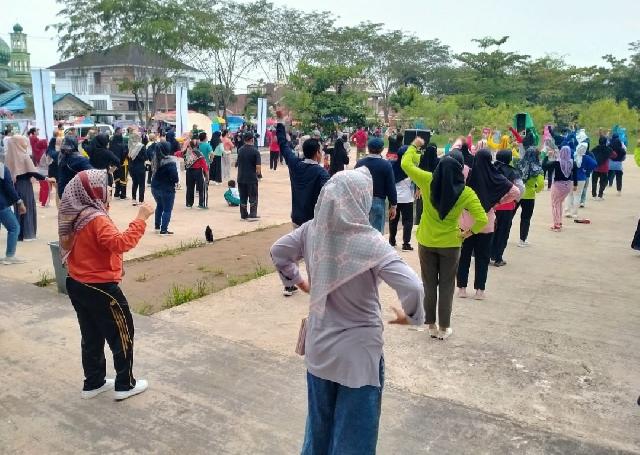Peringati Hari Kesehatan Nasional ke-58, Dinkes Inhil Gelar Senam Sehat