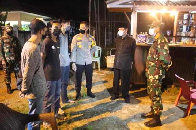 Antisipasi Klaster Baru, Bupati Inhil Anjurkan Protkes Saat Buka Bersama
