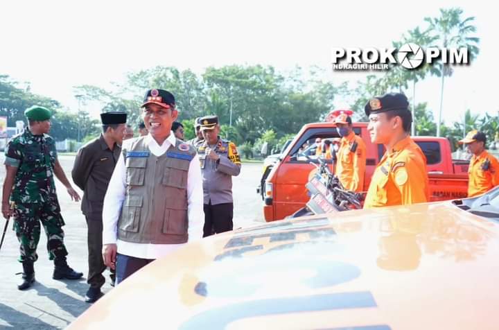 Pj Bupati Herman Pimpin Apel Gabungan Kesiap-siagaan Bencana Karhutla di Lapangan Upacara Kantor Bupati