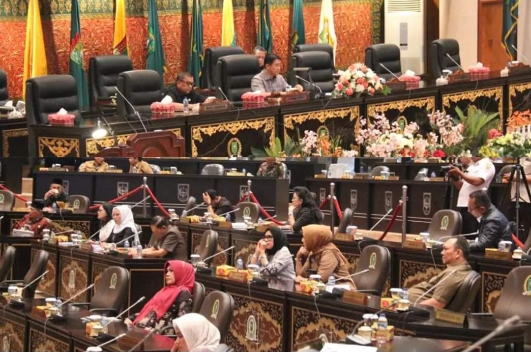 DPRD Provinsi Riau Gelar Rapat Paripurna dengan Agenda Penyampaian Pertanggungjawaban LKPJ Kepala Daerah Tahun 2022 Oleh Gubernur Riau