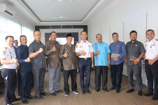 Pansus SOTK DPRD Pekanbaru Sambangi Dishub dan Distan