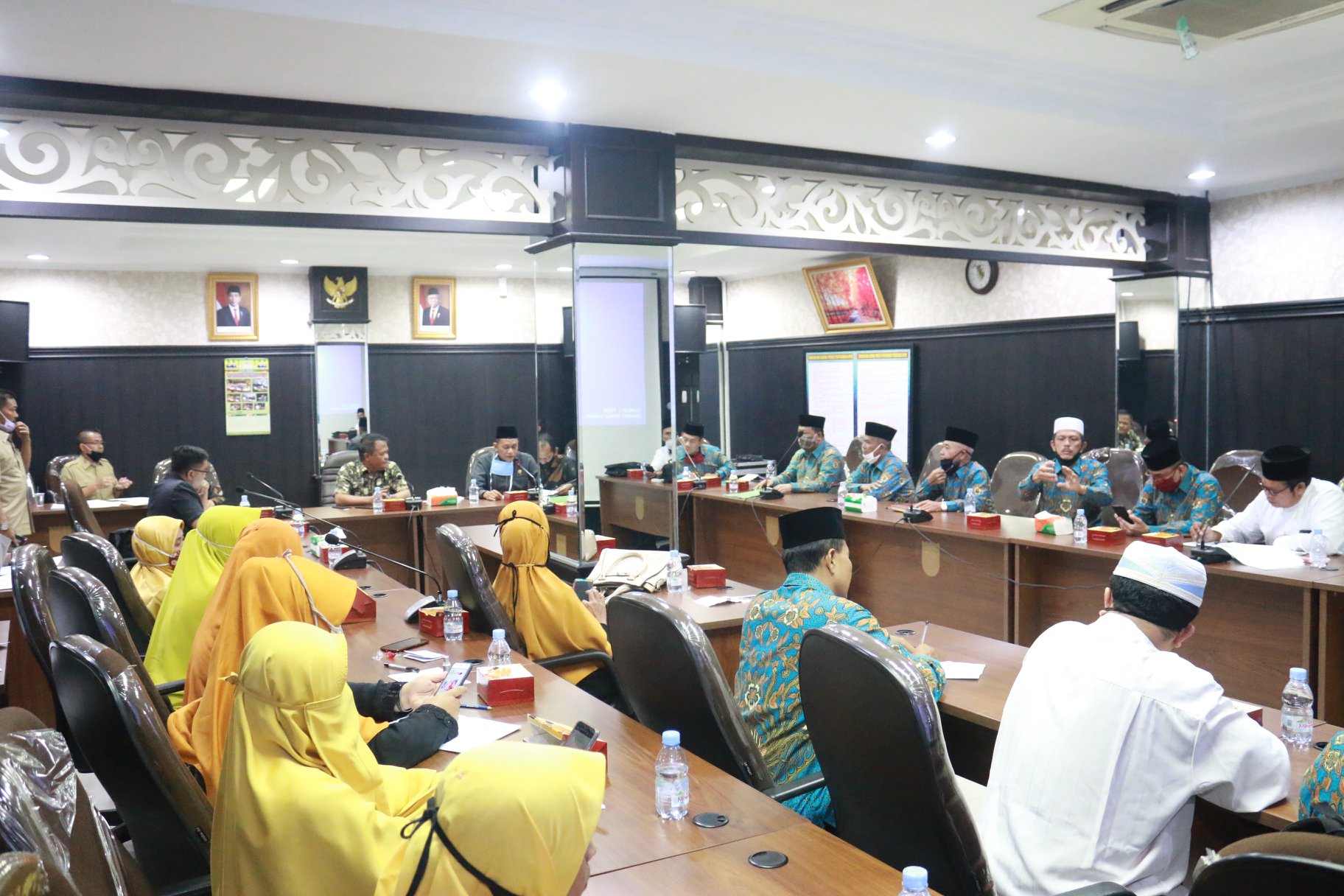 Bapemperda DPRD Pekanbaru Gelar Rapat dengan Perwakilan Guru, Ini yang Dibahas 