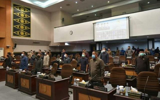 Sahkan Perda Pembentukan dan Susunan Perangkat Daerah Kota Pekanbaru, DPRD Pekanbaru Gelar Paripurna