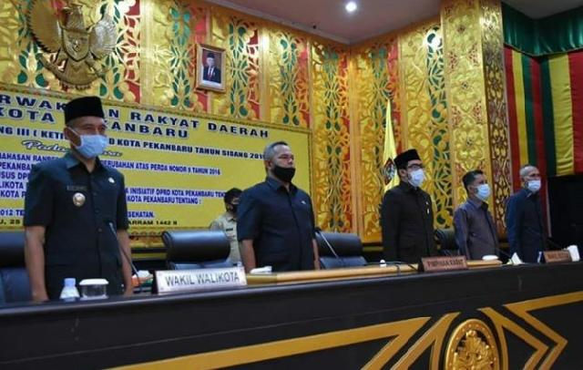 Sahkan Perda Pembentukan dan Susunan Perangkat Daerah Kota Pekanbaru, DPRD Pekanbaru Gelar Paripurna