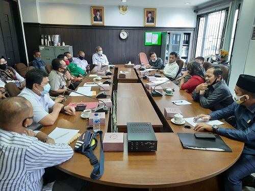Bahas Soal Tumpang Tindih Lahan dan Legilitas KIT, Komisi I DPRD Pekanbaru Gelar RDP