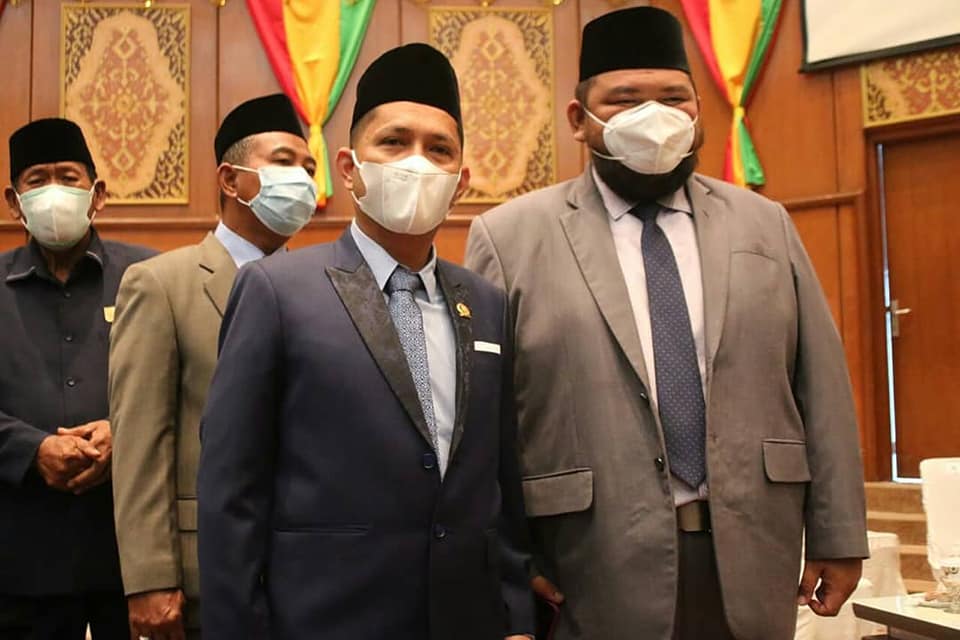 Memenuhi undangan, Pimpinan beserta Anggota DPRD Hadiri di Pelantikan Pimpinan DPRD Provinsi Riau