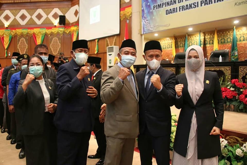 Memenuhi undangan, Pimpinan beserta Anggota DPRD Hadiri di Pelantikan Pimpinan DPRD Provinsi Riau