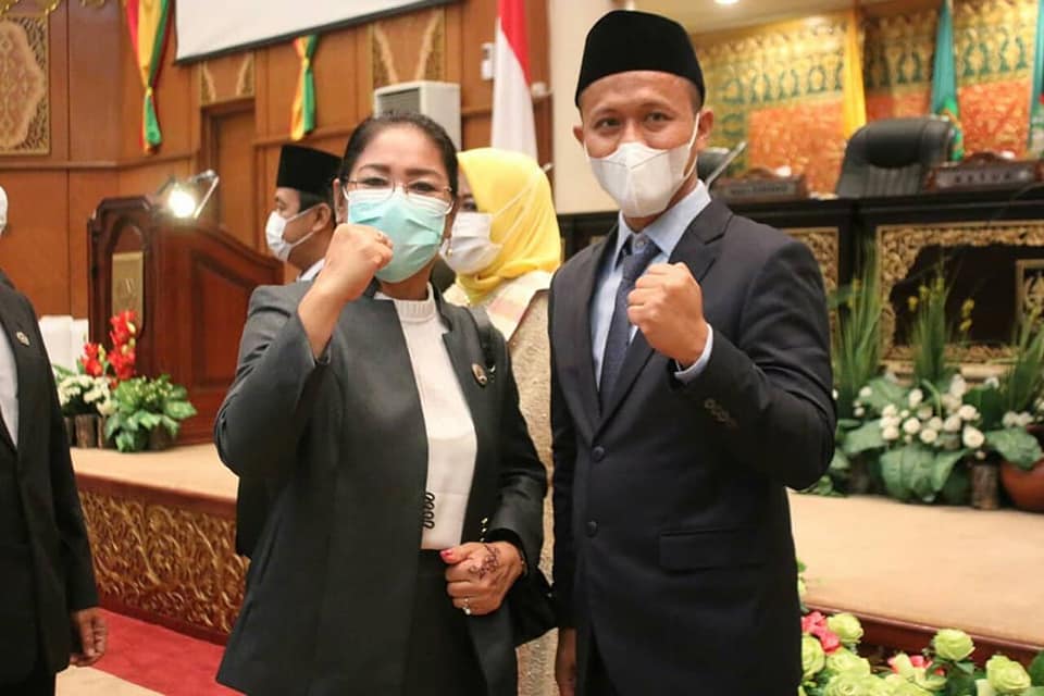 Memenuhi undangan, Pimpinan beserta Anggota DPRD Hadiri di Pelantikan Pimpinan DPRD Provinsi Riau