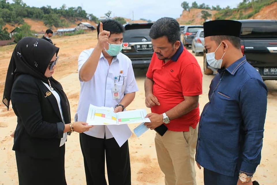Lahan di Tenayan Raya ditinjau Komisi 1 DPRD Pekanbaru saat agenda kunlap