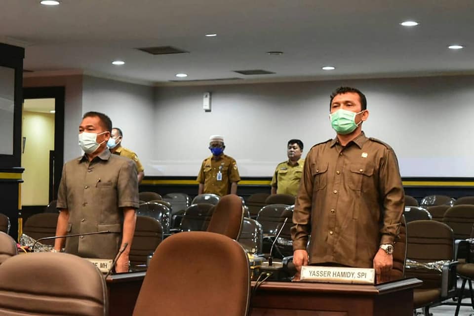DPRD bersama pemko gelar rapat laporan panitia khusus terhadap ranperda perubahan atas perda kota pekanbaru nomor 4 tahun 2012 tentang retribusi pelayanan kesehatan