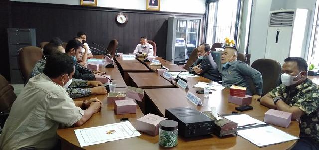 Bahas Usulan Pemekaran, Komisi I DPRD Pekanbaru Gelar Rapat dengan Warga GTU