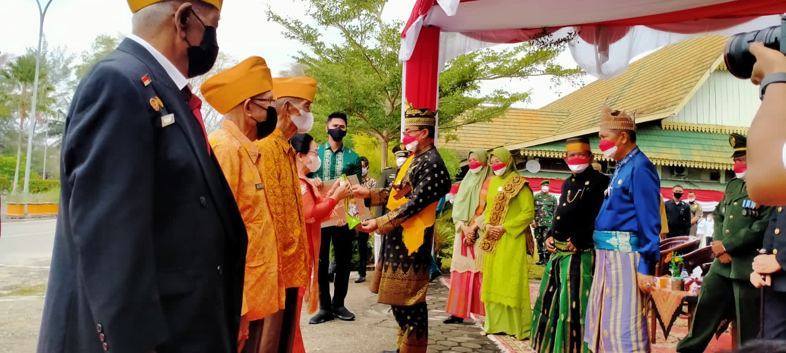 Bersama Forkopimda, Pimpinan DPRD Inhil Ikuti Pelaksanaan HUT RI ke-76