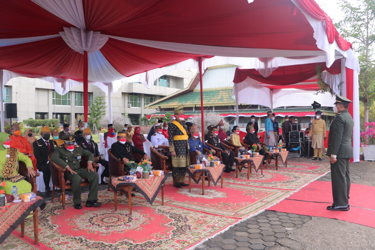 Bersama Forkopimda, Pimpinan DPRD Inhil Ikuti Pelaksanaan HUT RI ke-76