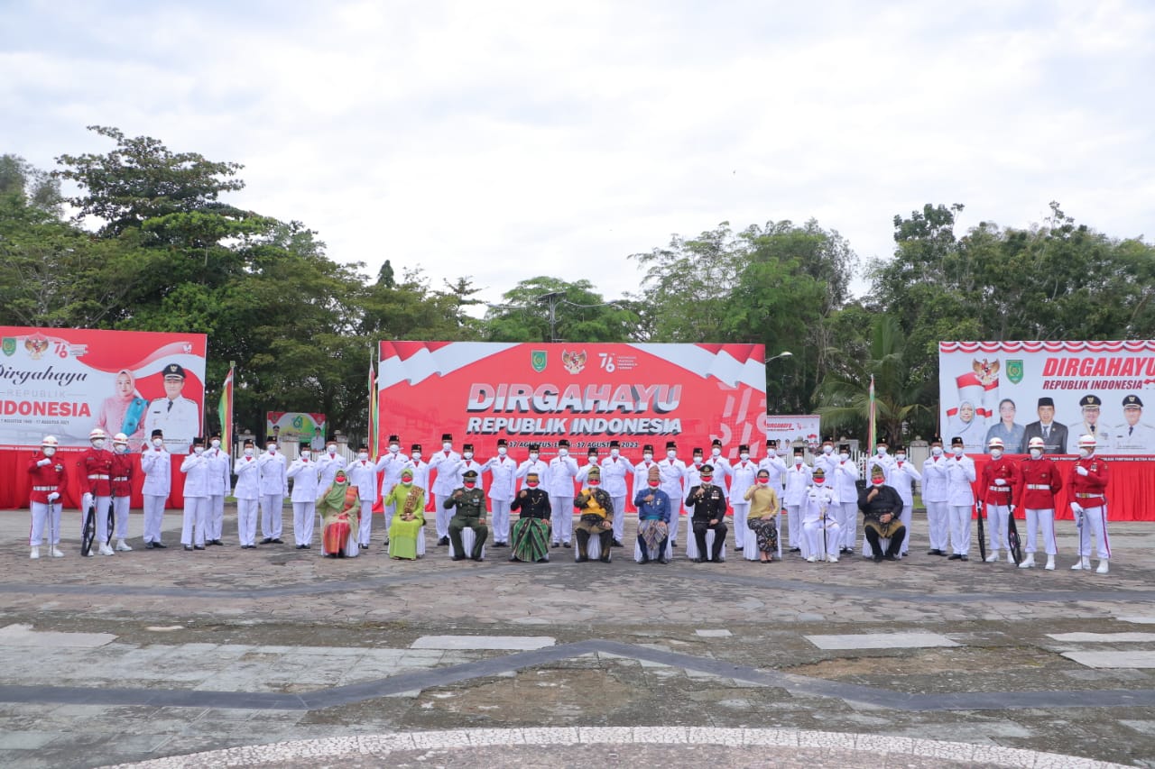 Bersama Forkopimda, Pimpinan DPRD Inhil Ikuti Pelaksanaan HUT RI ke-76