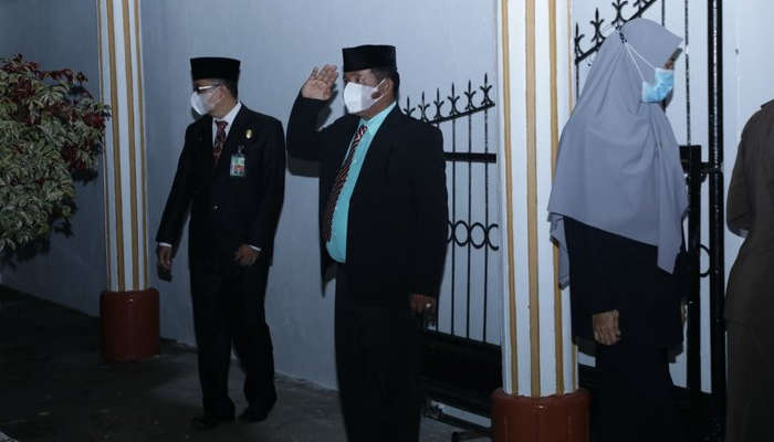 HUT RI ke-76, Pimpinan DPRD Inhil Ikuti Renungan Suci di TMP Yudha Bhakti Tembilahan