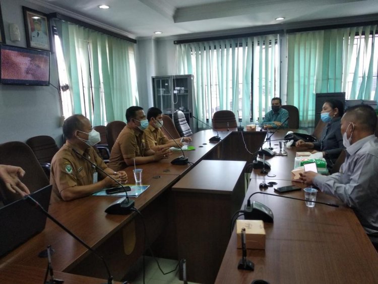 Dipimpin Ketua Hamdani, DPRD Pekanbaru Gelar Rapat Paripurna Pandangan Umum Fraksi Terhadap Ranperda Perlindungan Masyarakat dari Covid-19