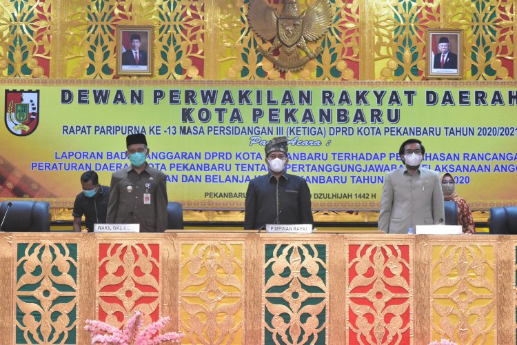 Paripurna ke-5 Masa Sidang III, Pemko Pekanbaru Sampaikan Ranperda Perlindungan Masyarakat dari Covid-19