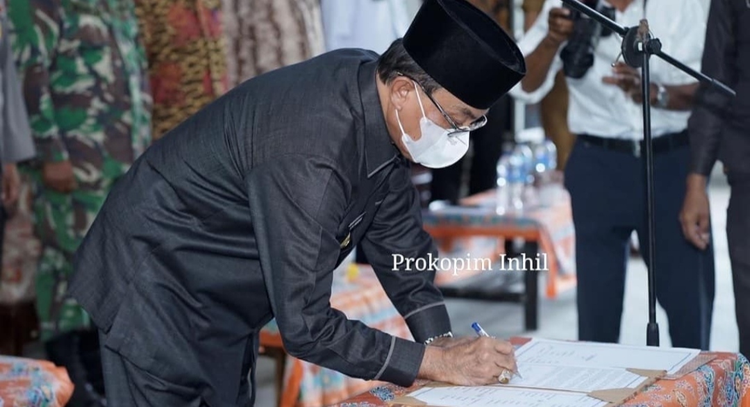 Bupati Inhil Resmikan Anggota BPD Reteh Masa Bakti 2021-2027