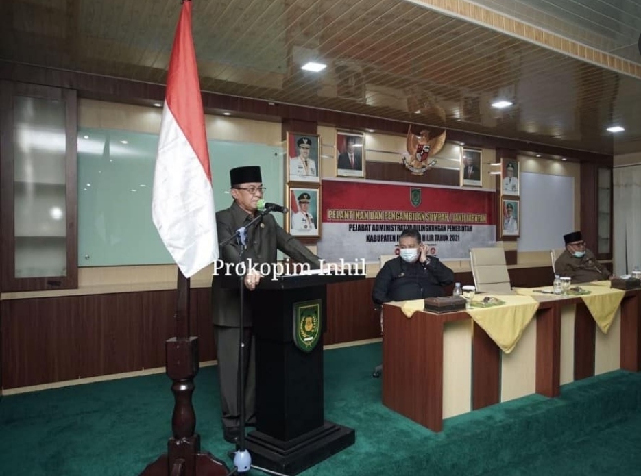 HM Wardan Lantik Pejabat Administrator di Lingkungan Pemkab Inhil