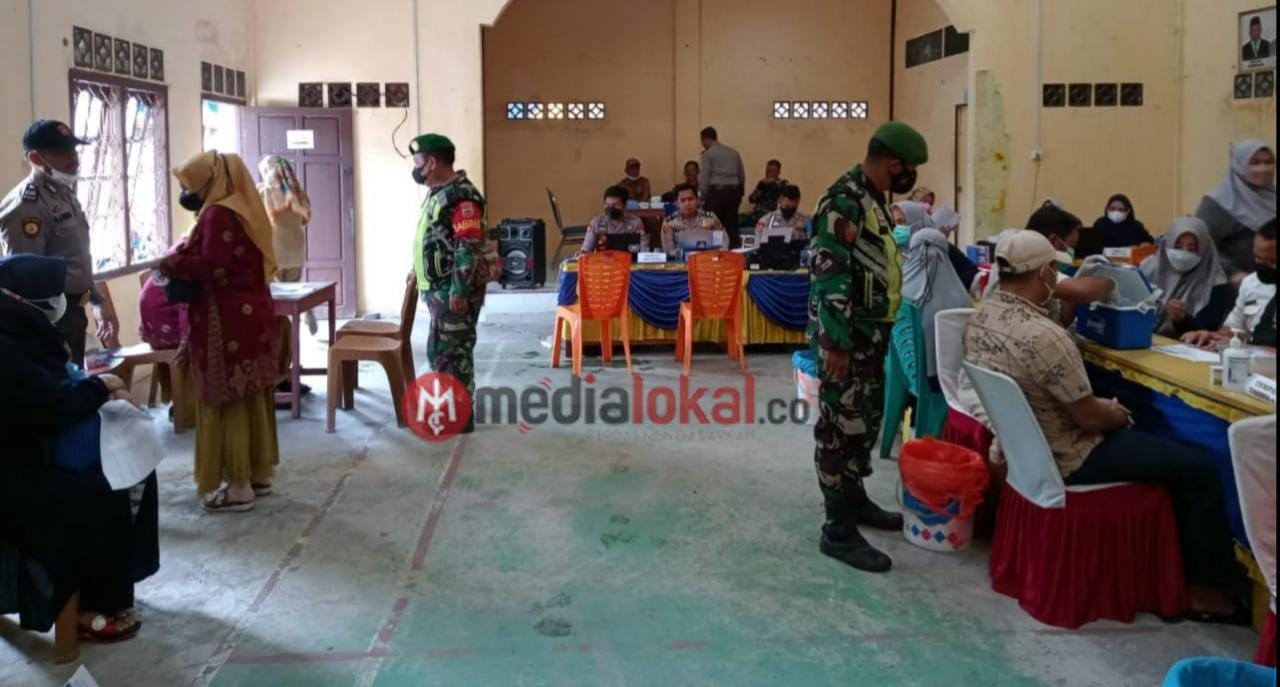 UPT Puskesmas Air Tawar Selenggarakan Vaksinasi Covid-19 Astra Zeneca