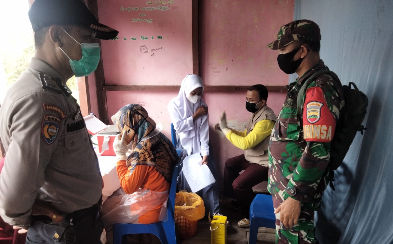 UPT Puskesmas Sungai Piring Gelar Vaksinasi Bagi Pelajar MA di Sungai Luar