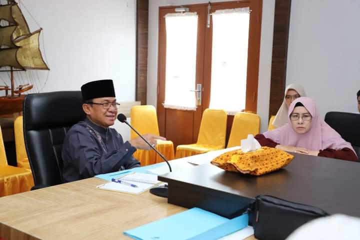 Bupati HM Wardan Pimpin Rapat Inhil Menuju Universal Health Coverage Bersama Dinkes dan OPD Terkait