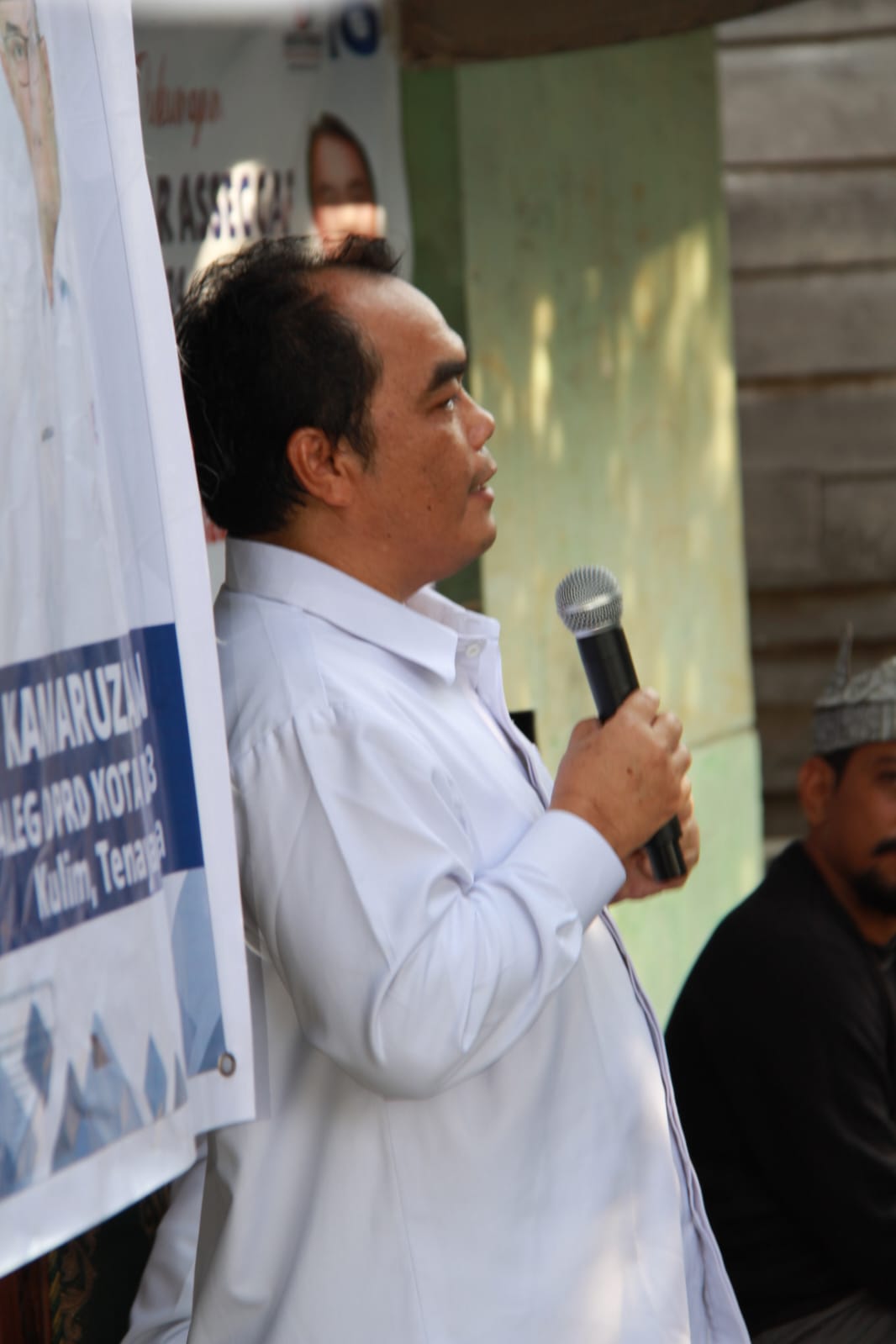 Robert Hendriko Sosialisasikan Program Memanusiakan Manusia, Pendidikan dan Penguatan Perekonomian untuk Masyarakat Riau