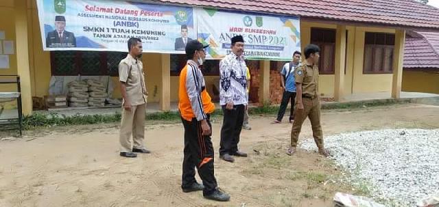 Kadisdik Kunjungi Sejumlah Sekolah Di Kecamatan Kemuning, Ini Tujuannya