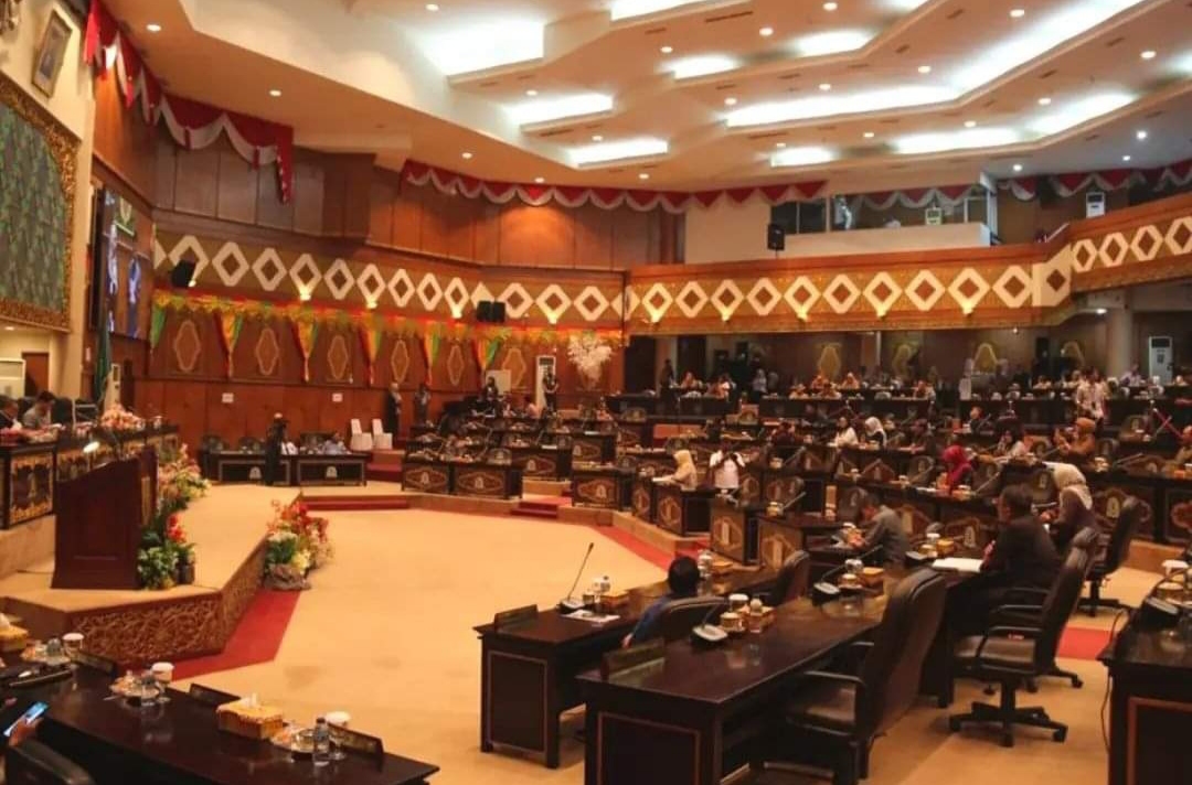 DPRD Provinsi Riau Gelar Rapat Paripurna dengan Agenda Penyampaian Pertanggungjawaban LKPJ Kepala Daerah Tahun 2022 Oleh Gubernur Riau