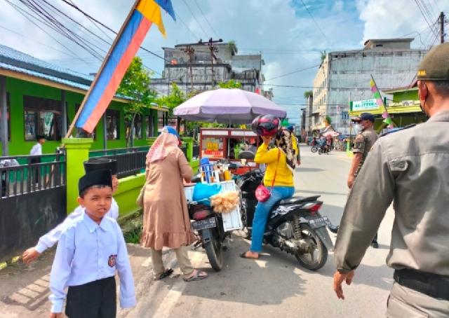 Satpol PP Inhil Lakukan Pengawasan Terhadap PKL