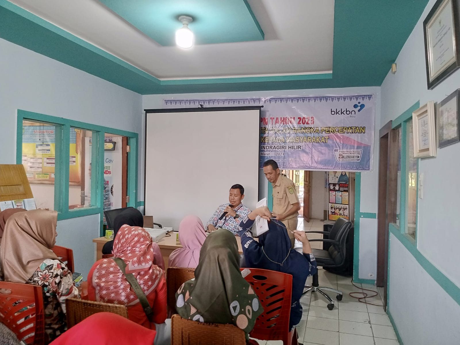 DP2KBP3A Inhil dan BKKBN Riau Gelar Kegiatan Internalisasi Pengasuhan 1000 HPK