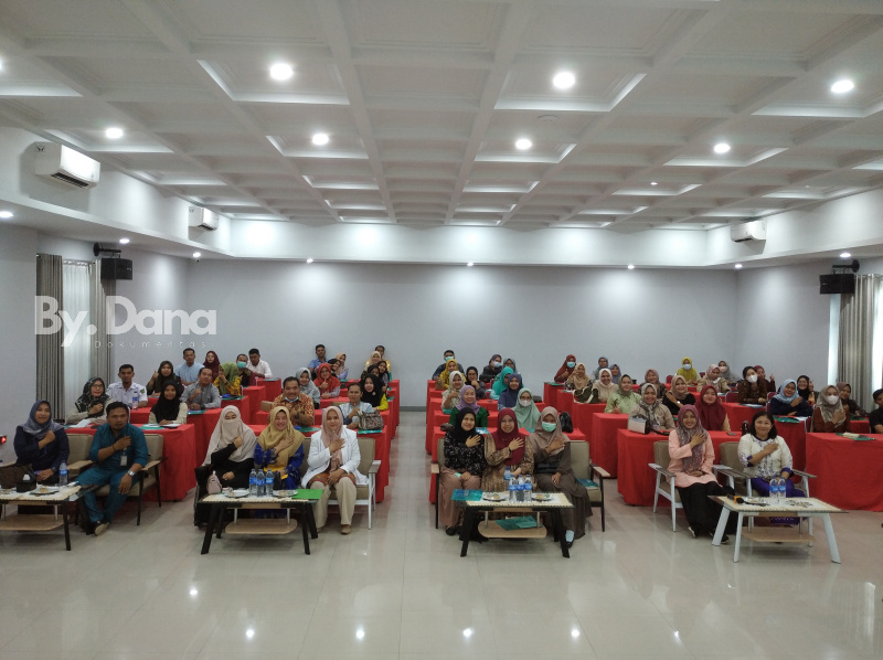 Kabid P2P Devi Natalia Buka Secara Resmi Pertemuan SOP Program Napza