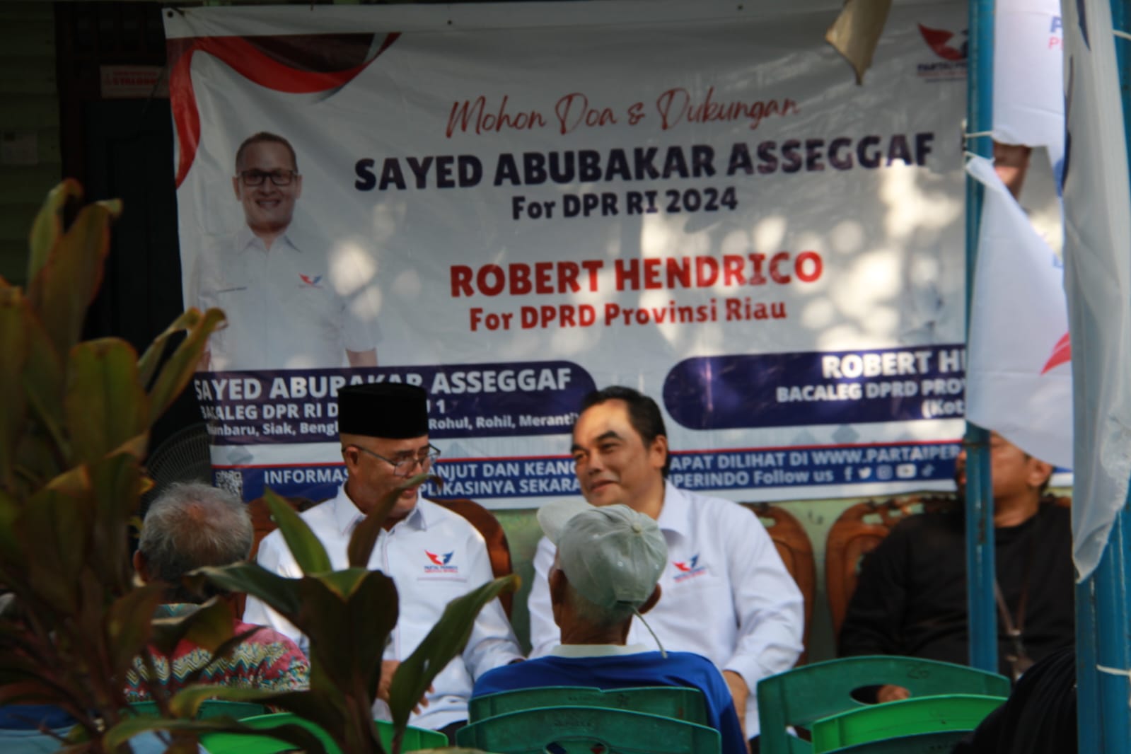 Robert Hendriko Sosialisasikan Program Memanusiakan Manusia, Pendidikan dan Penguatan Perekonomian untuk Masyarakat Riau