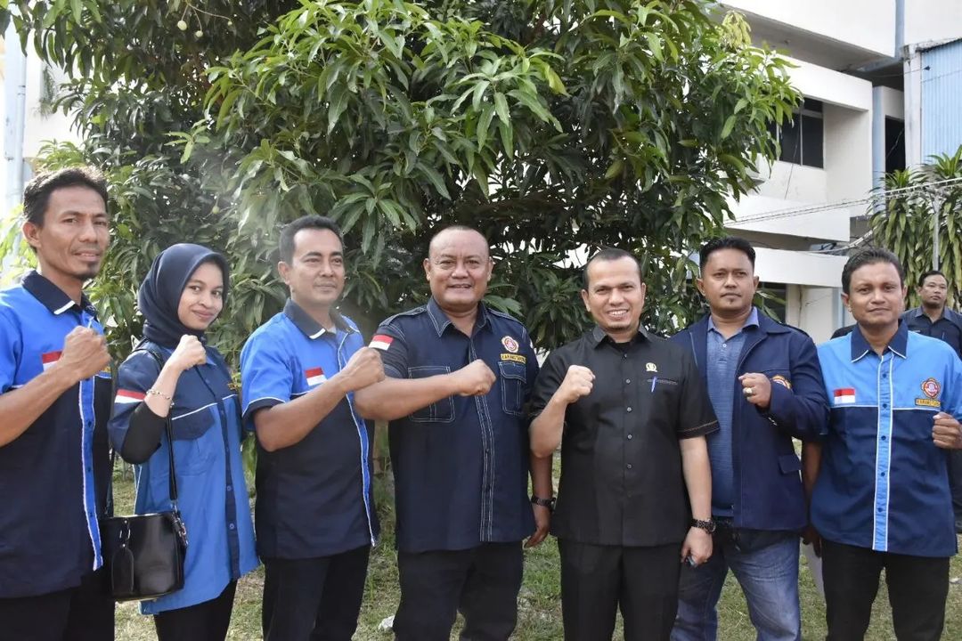 Ketua DPRD Pekanbaru Muhammad Sabarudi Turut Serta dalam Pengibaran Bendara Raksasa