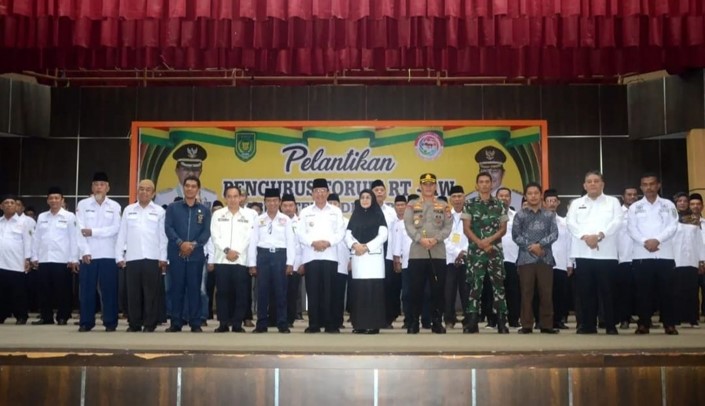 Ketua DPRD Inhil Hadiri Pengukuhan Pengurus Forum RT/RW Se-kabupaten Inhil